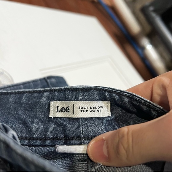 Lee Just Below The Waist Jean Capris Size 18W Denim Stretchy Plus - Picture 7 of 8